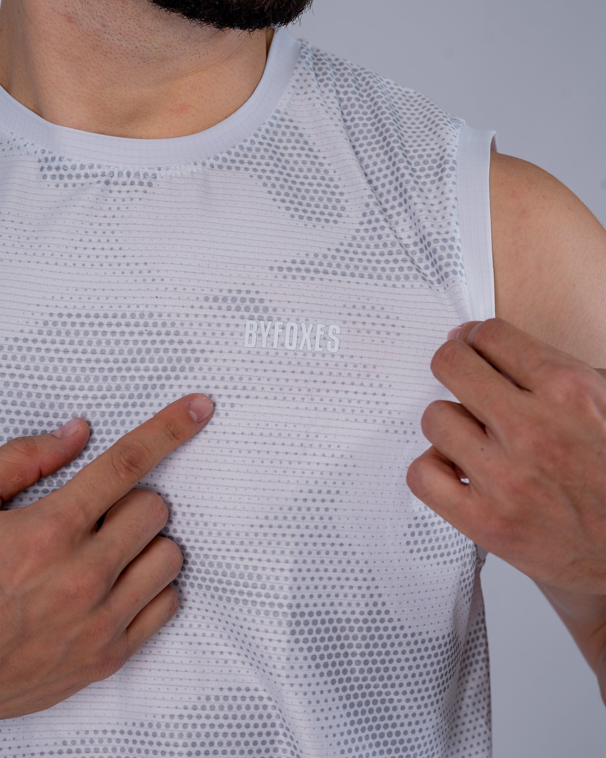 CAMISETA SIN MANGAS MICROTEX - WHITE CAMO